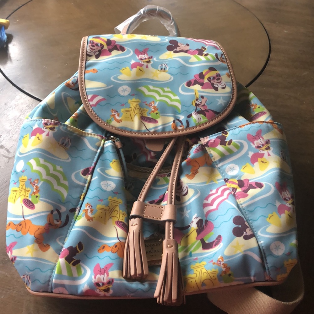 NWT Dooney and Bourke Disney Aulani Beach Backpack - Picture 5 of 7